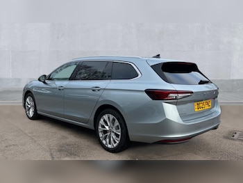 Used Skoda Superb 2025 for sale - 76563839: Photo