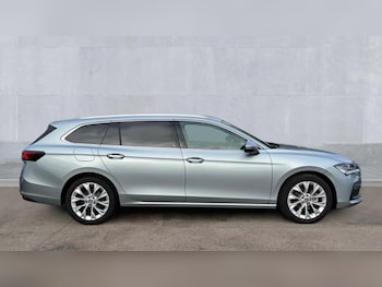 Used Skoda Superb 2025 for sale - 76563839: Photo