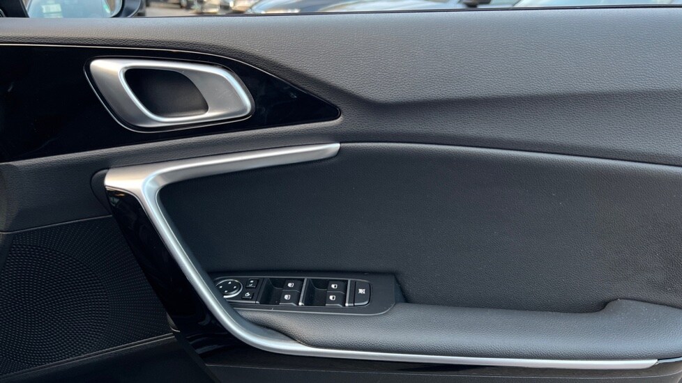 Used Kia Ceed 2023 for sale - 76587069: Photo 30