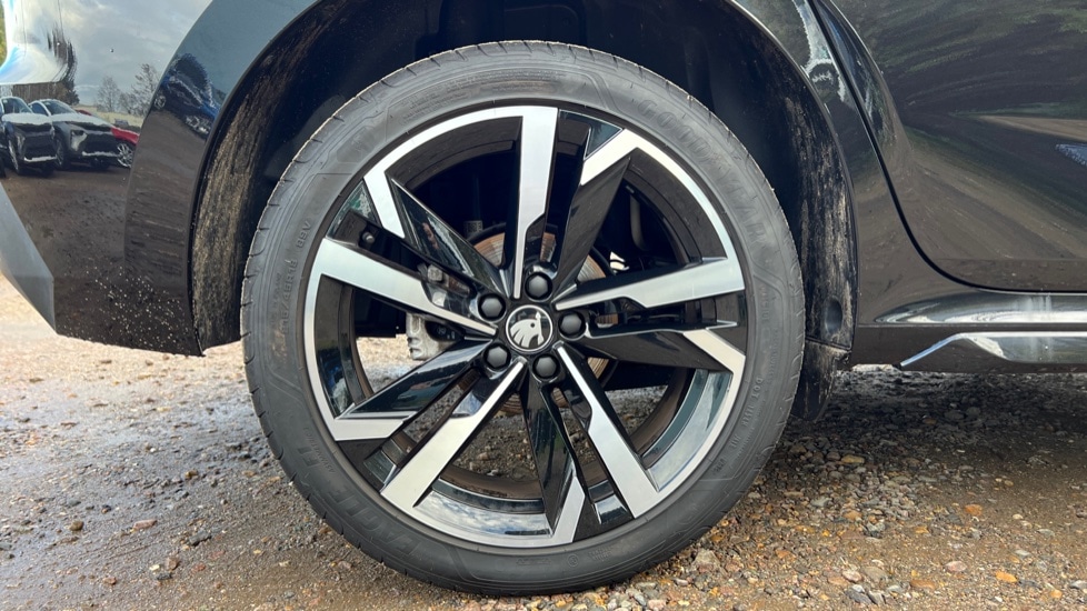 Used Skoda Kamiq 2025 for sale - 76873511: Photo 5