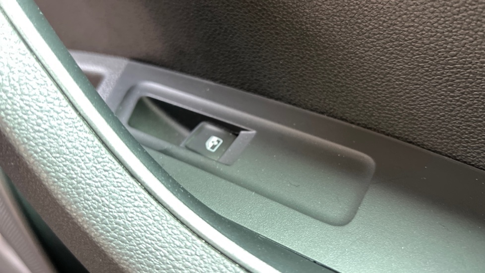 Used Skoda Karoq 2024 for sale - 76868862: Photo 37