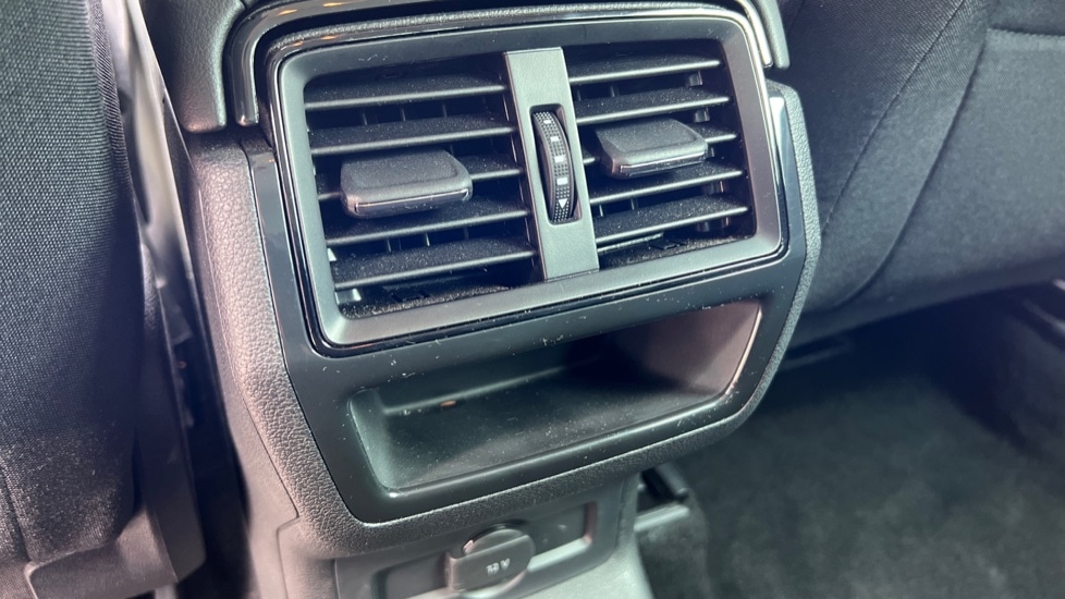 Used Skoda Karoq 2024 for sale - 76868862: Photo 39