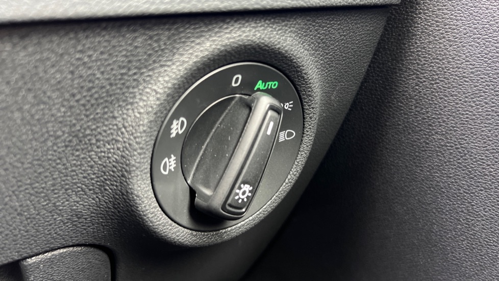 Used Skoda Karoq 2024 for sale - 76868862: Photo 48