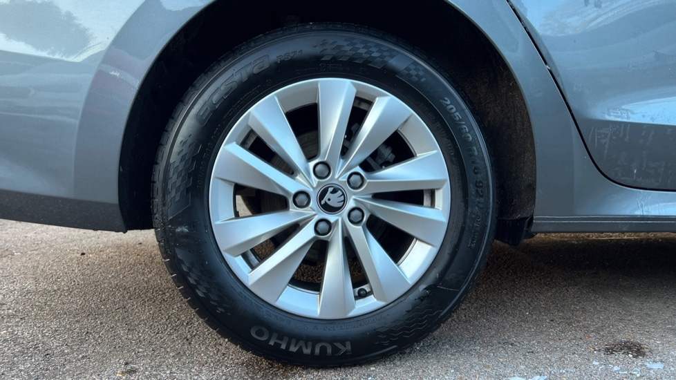 Used Skoda Octavia 2025 for sale - 76872451: Photo 5