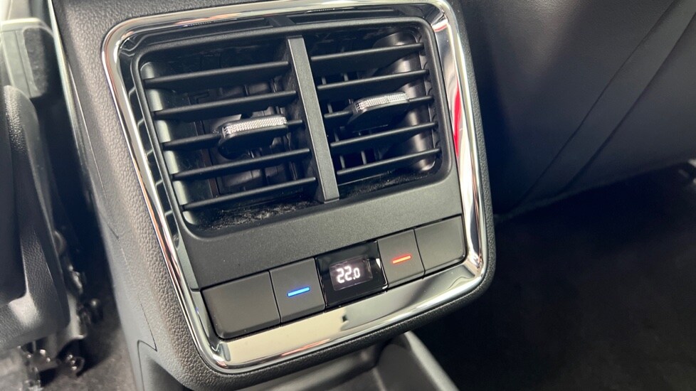 Used Skoda Enyaq 2025 for sale - 76630233: Photo 43