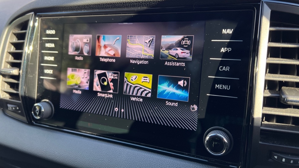 Used Skoda Karoq 2024 for sale - 76609551: Photo 24