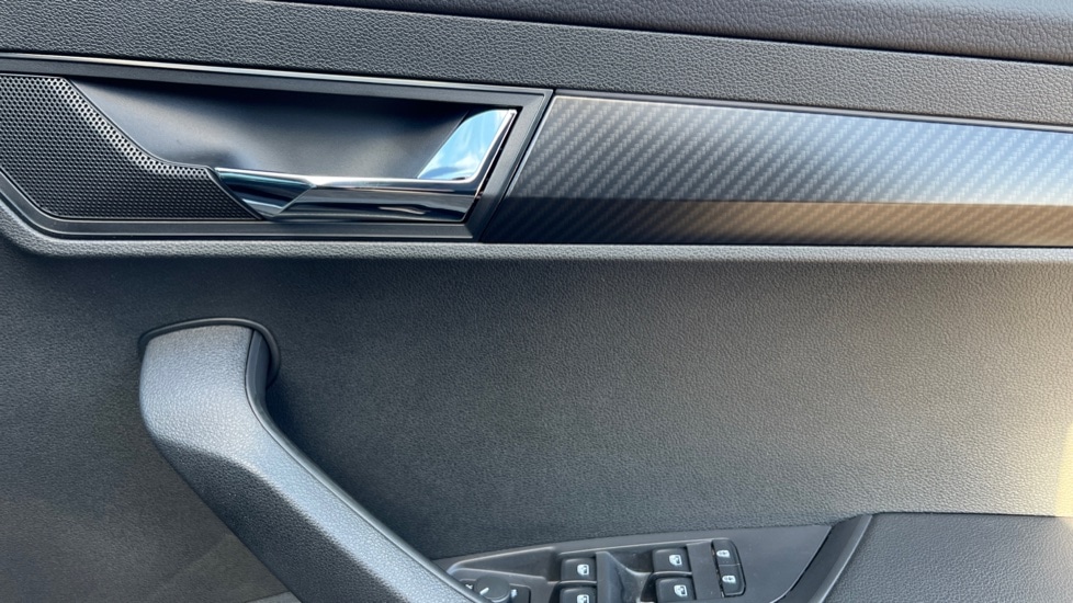 Used Skoda Karoq 2024 for sale - 76609551: Photo 49