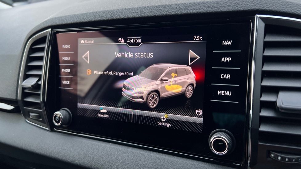 Used Skoda Karoq 2024 for sale - 76873330: Photo 23