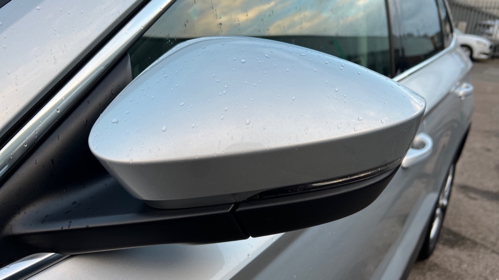 Used Skoda Karoq 2024 for sale - 76873330: Photo 45