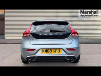Used Volvo V40 2019 for sale - 74914917: Photo