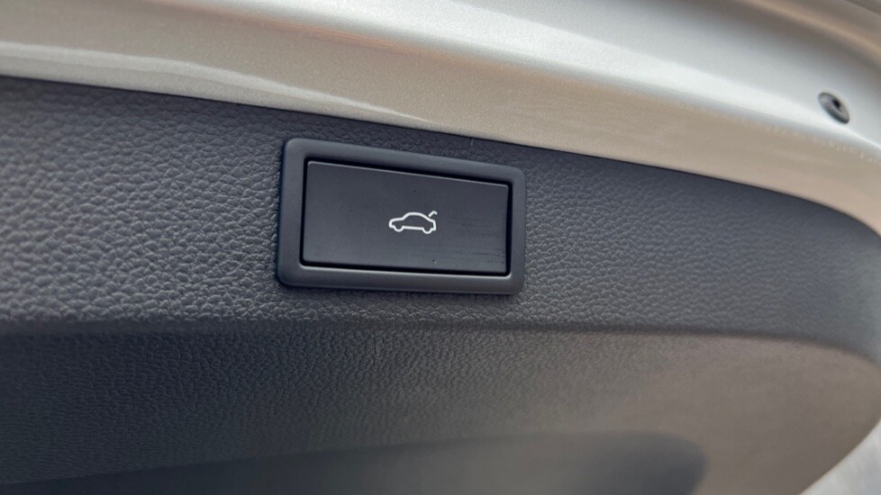 Used Skoda Karoq 2025 for sale - 76514795: Photo 32