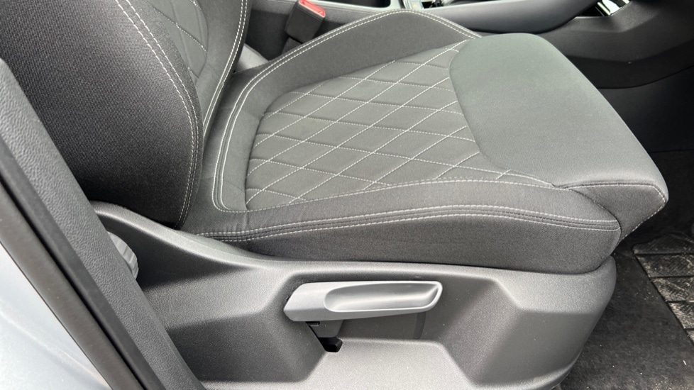 Used Skoda Karoq 2025 for sale - 76514795: Photo 48