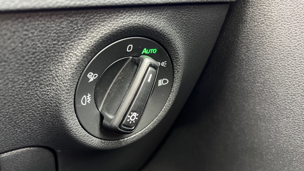 Used Skoda Karoq 2025 for sale - 76514795: Photo 52