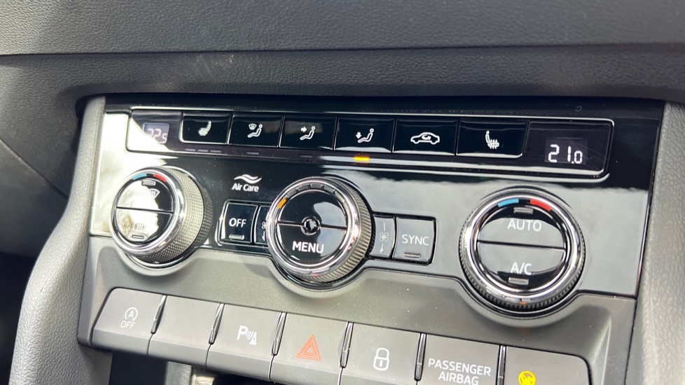 Used Skoda Karoq 2025 for sale - 76514795: Photo 53