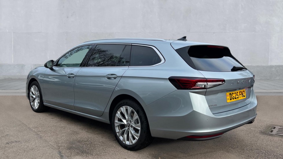 Used Skoda Superb 2025 for sale - 76874064: Photo 3