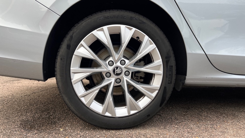 Used Skoda Superb 2025 for sale - 76874064: Photo 5