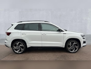 Used Skoda Karoq 2025 for sale - 76872439: Photo