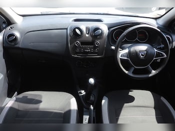 Used Dacia Sandero Stepway 2017 for sale - 79009111: Photo