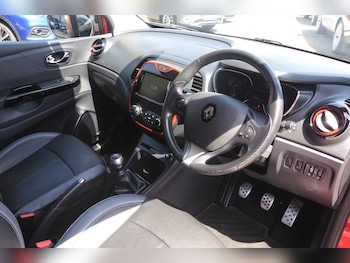 Used Renault Captur 2017 for sale - 78996375: Photo