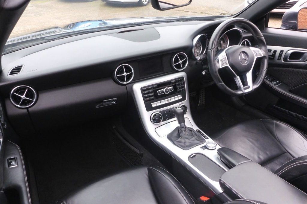 Used Mercedes-Benz SLK 2012 for sale - 77724775: Photo 17