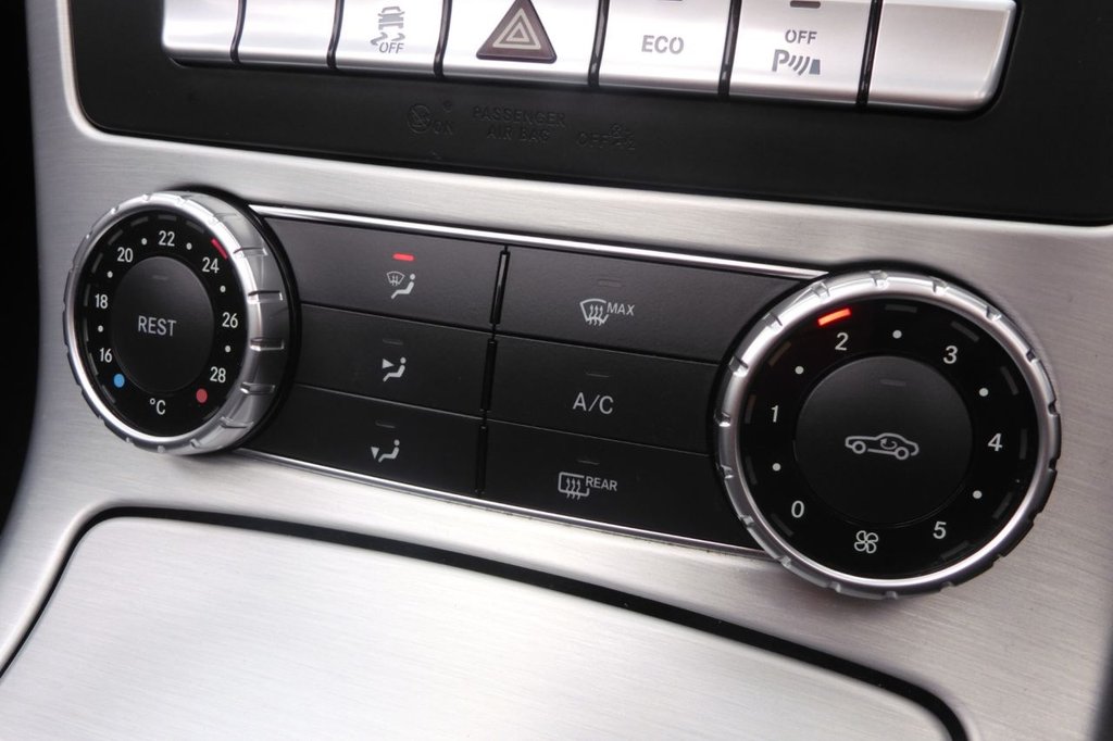 Used Mercedes-Benz SLK 2012 for sale - 77724775: Photo 23