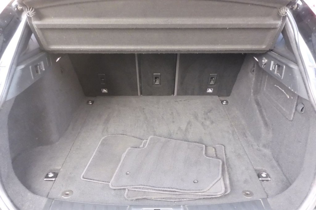 Used Jaguar F-Pace 2017 for sale - 77952414: Photo 17