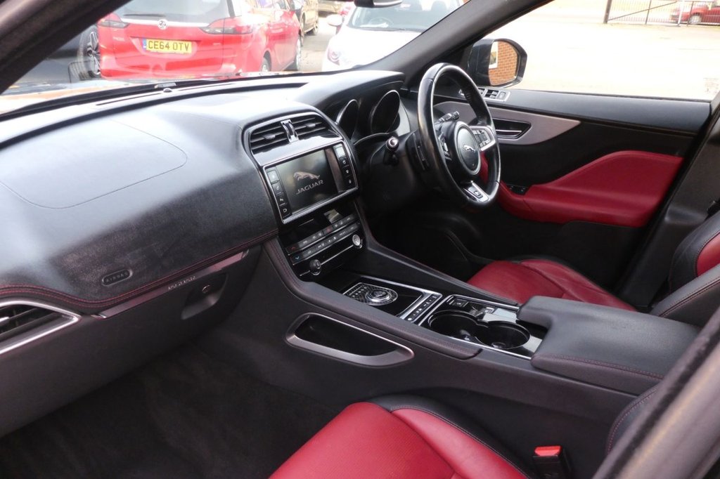 Used Jaguar F-Pace 2017 for sale - 77952414: Photo 21