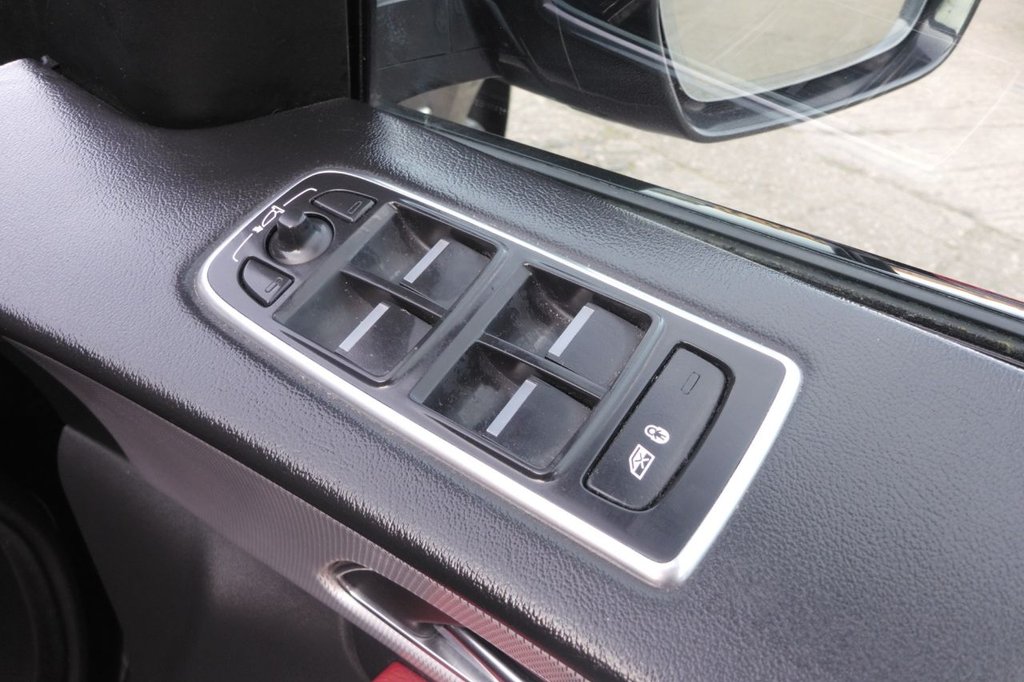 Used Jaguar F-Pace 2017 for sale - 77952414: Photo 23