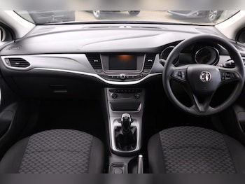 Used Vauxhall Astra 2017 for sale - 78805618: Photo