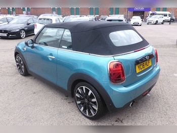 Used MINI Convertible 2018 for sale - 79046070: Photo