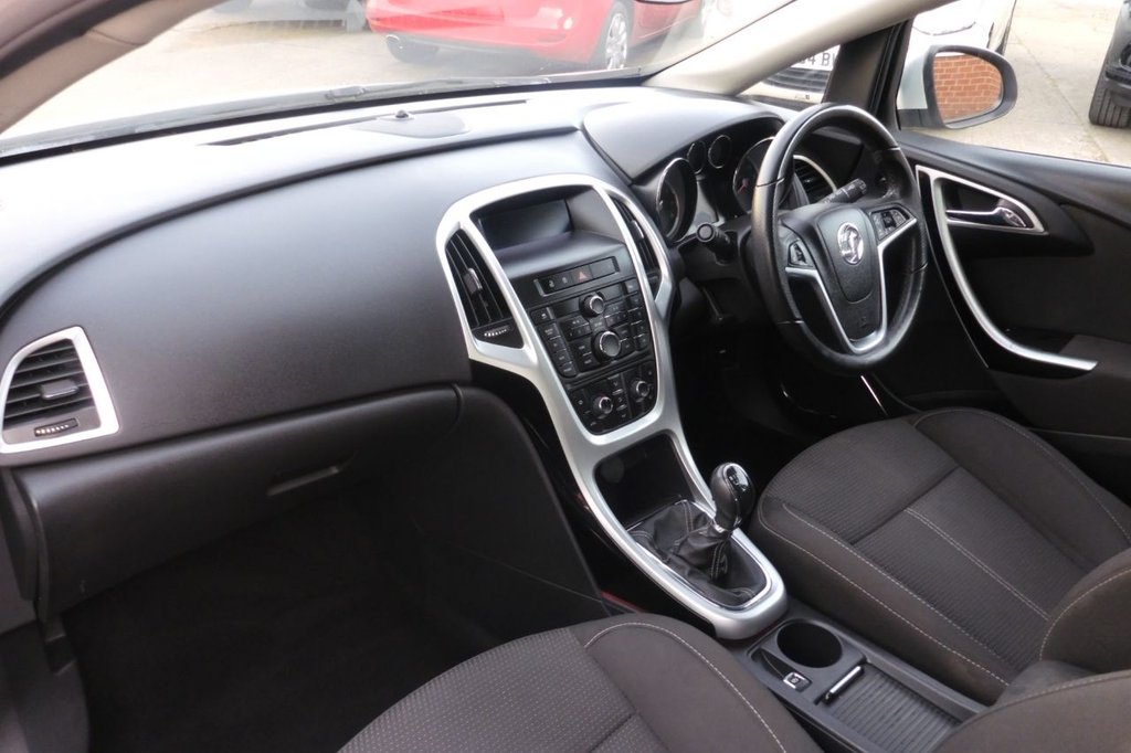 Used Vauxhall Astra 2012 for sale - 77952616: Photo 17