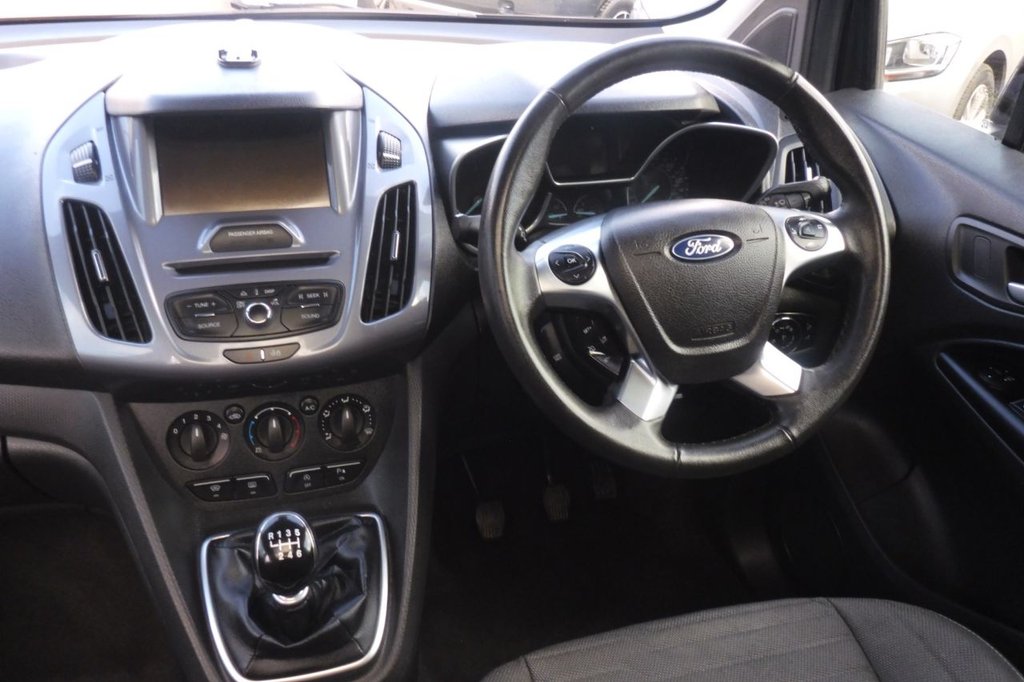 Used Ford Grand Tourneo Connect 2017 for sale - 78110308: Photo 18