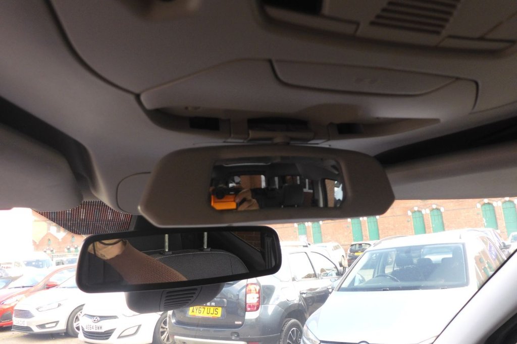 Used Ford Grand Tourneo Connect 2017 for sale - 78110308: Photo 25