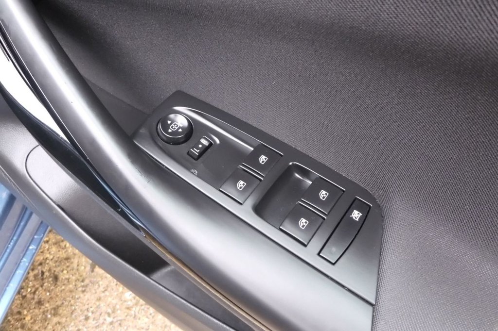 Used Vauxhall Astra 2017 for sale - 77724793: Photo 22