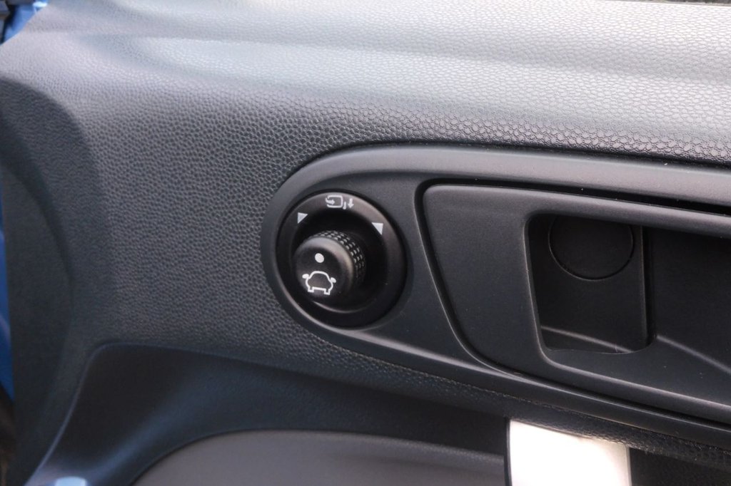 Used Ford Fiesta 2010 for sale - 77724770: Photo 21