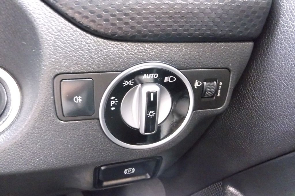 Used Mercedes-Benz A-Class 2016 for sale - 77952654: Photo 23