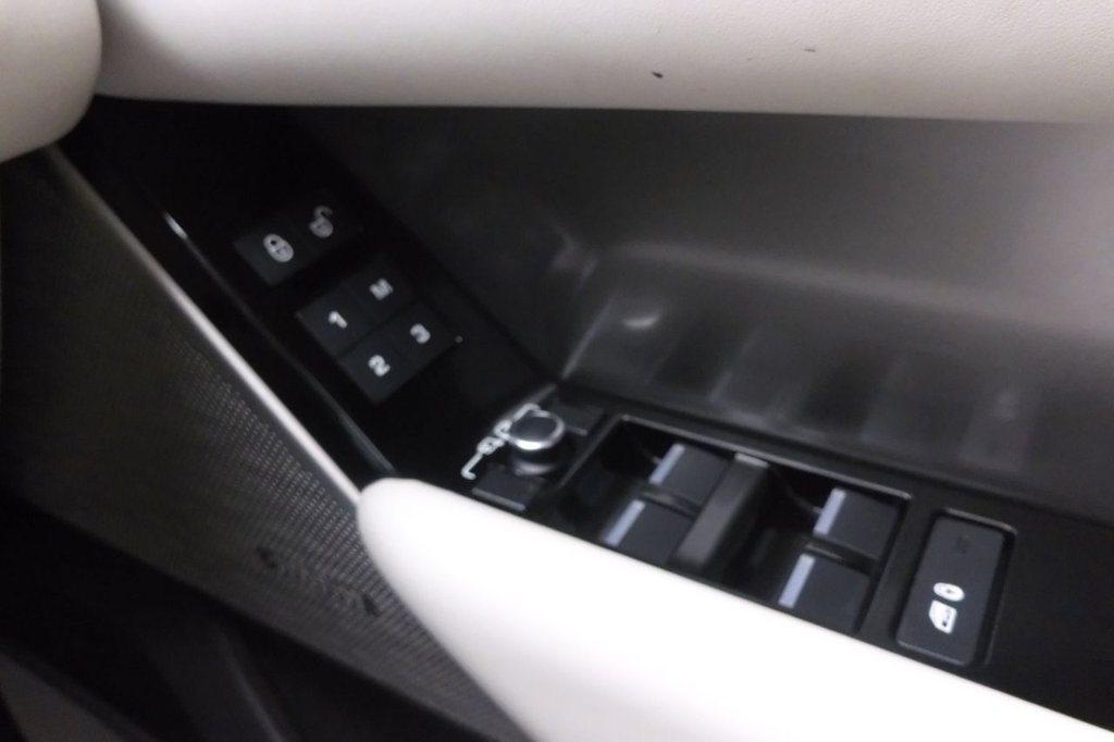 Used Land Rover Range Rover Velar 2017 for sale - 77724789: Photo 25