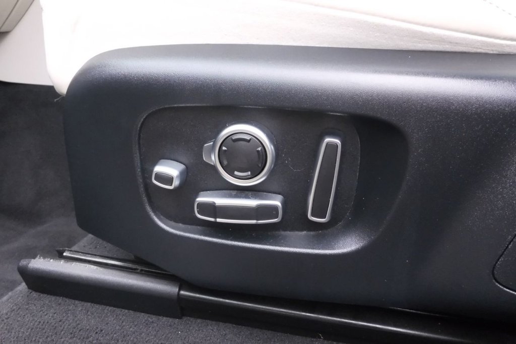 Used Land Rover Range Rover Velar 2017 for sale - 77724789: Photo 26