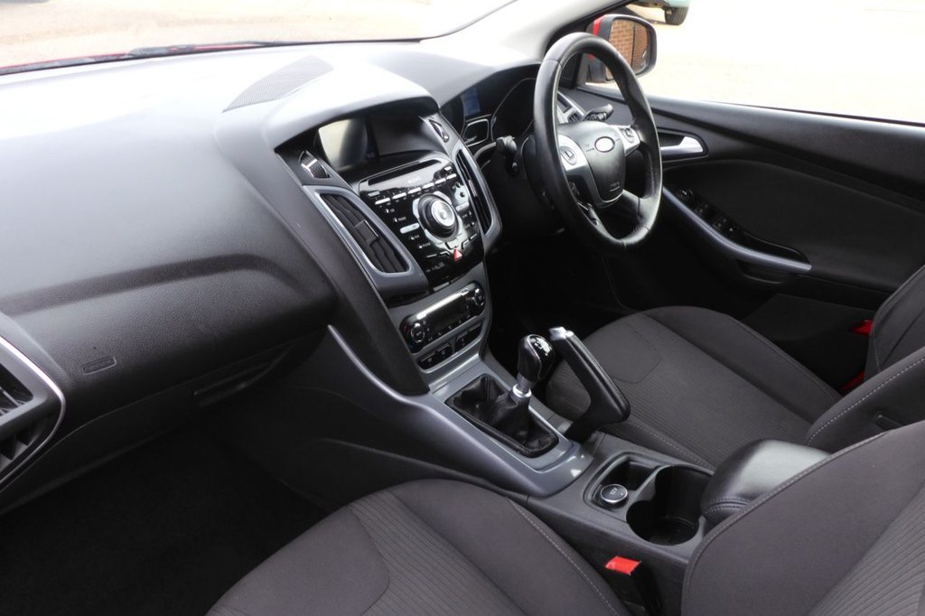 Used Ford Focus 2014 for sale - 77990754: Photo 2