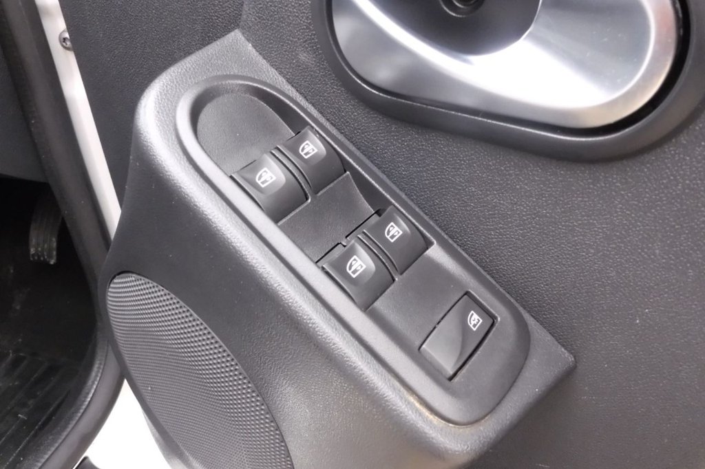 Used Dacia Duster 2017 for sale - 77792150: Photo 21