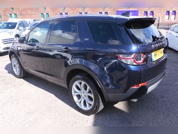 Used Land Rover Discovery Sport 2017 for sale - 79370298: Photo
