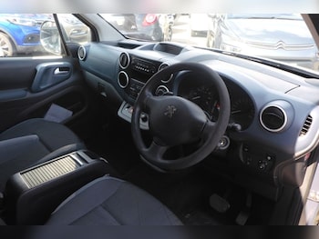 Used Peugeot Partner Tepee 2012 for sale - 79177885: Photo