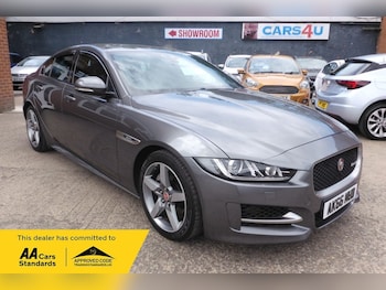 Used Jaguar XE 2016 for sale - 78850512: Photo