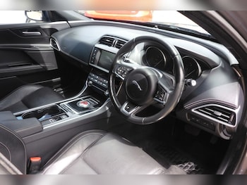 Used Jaguar XE 2016 for sale - 78850512: Photo