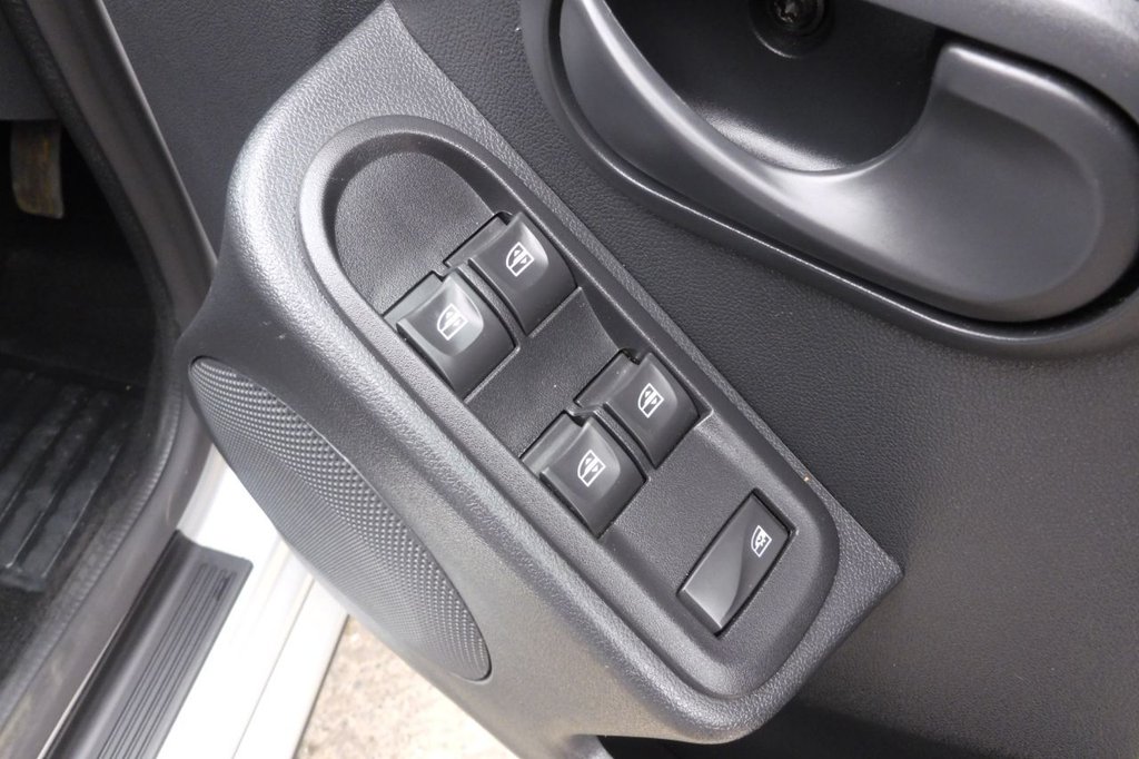 Used Dacia Duster 2015 for sale - 78096415: Photo 21