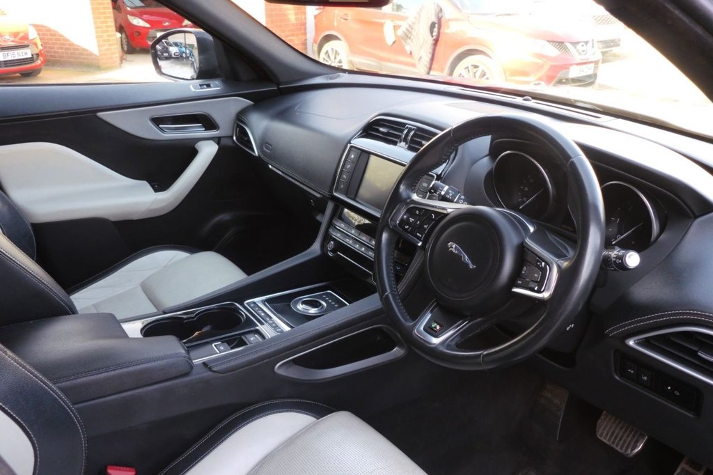 Used Jaguar F-Pace 2017 for sale - 77952380: Photo 13
