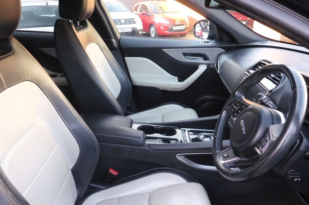 Used Jaguar F-Pace 2017 for sale - 77952380: Photo 14