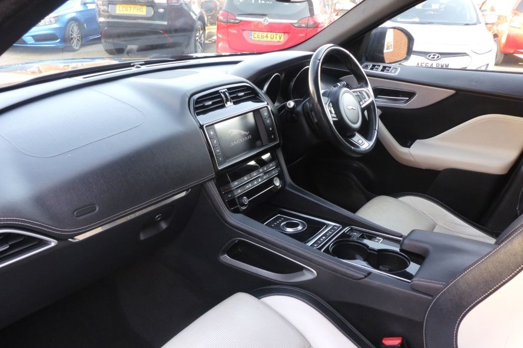 Used Jaguar F-Pace 2017 for sale - 77952380: Photo 19