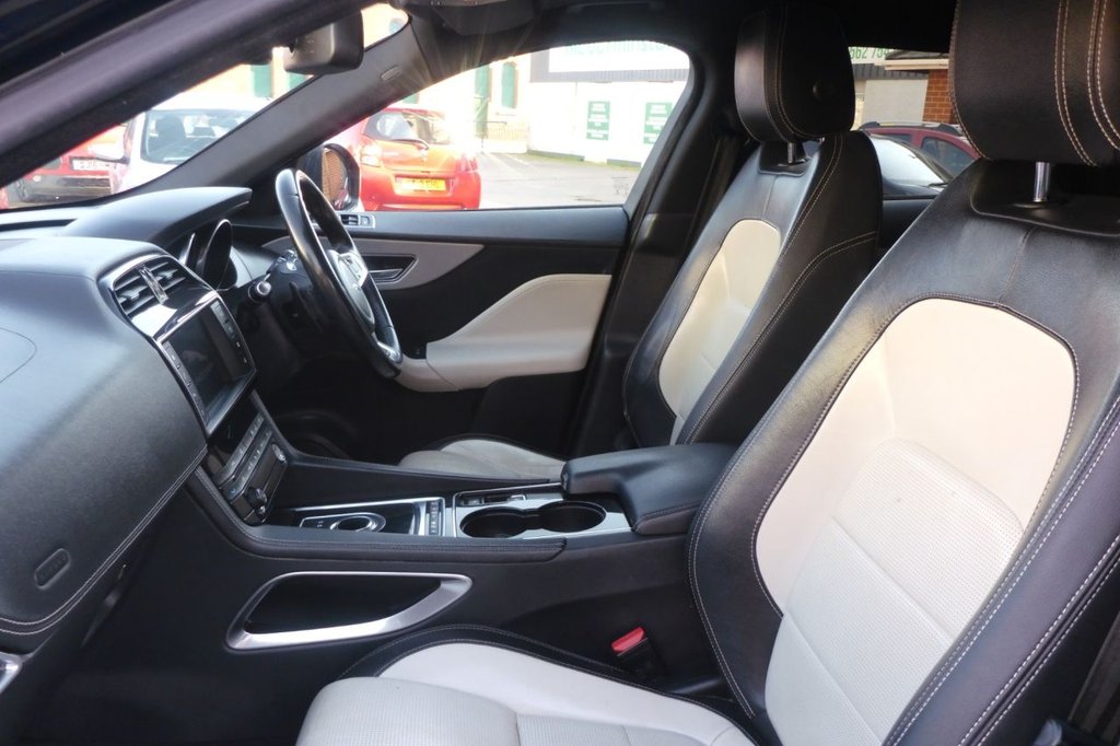 Used Jaguar F-Pace 2017 for sale - 77952380: Photo 2