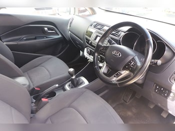 Used Kia Rio 2017 for sale - 78583006: Photo